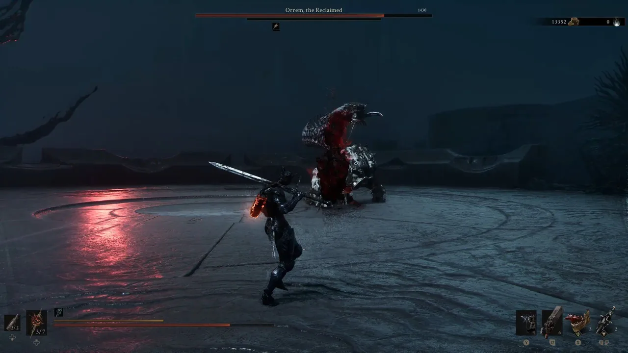 Image showing a Mortal Shell 2 player being attacked by the Bloodshot move from Orrem, the Reclaimed